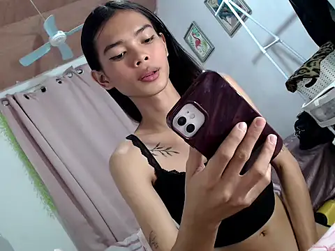 Snapshot of itsmekyrie chatting on April 2026 11:37:02 AM itsmekyrie online show from April 2026 11:37:02 AM