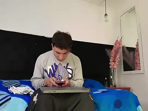 Thonixxx mr online show from March 2026 03:34:01 AM