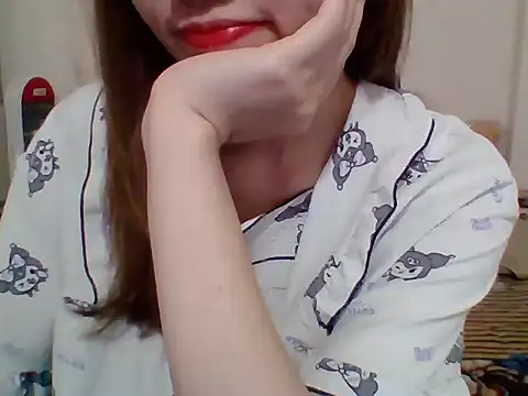 Snapshot of __Donna__ chatting on November 2025 10:15:01 AM Donna online show from November 2025 10:15:01 AM