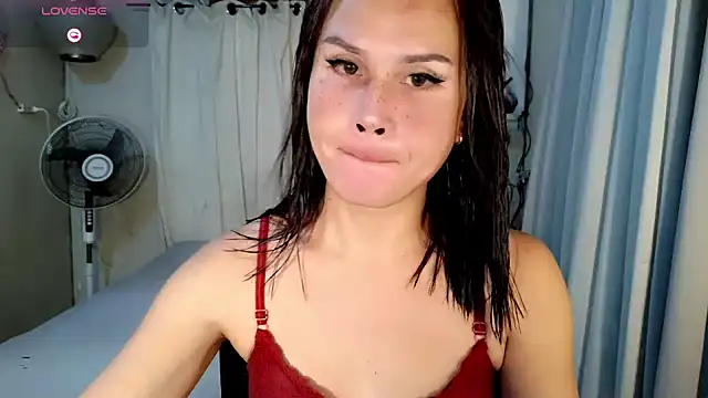 holly bitch online show from July 2026 01:10:02 AM