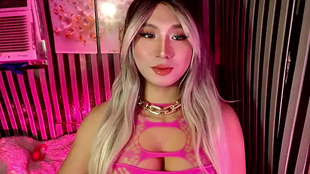 UrhotlucyTS online show from March 2026 06:30:02 AM