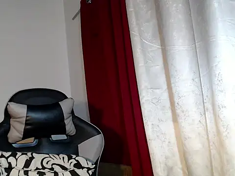 urcurlydiva online show from November 2025 04:17:01 PM