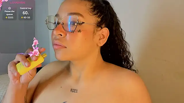 CloeBunny  online show from February 2026 01:09:02 AM