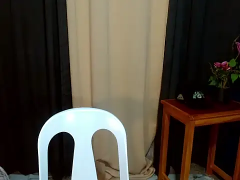 laura leeforever online show from June 2026 03:18:02 AM