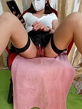 Mizzu-mi online show from November 2025 02:42:01 PM