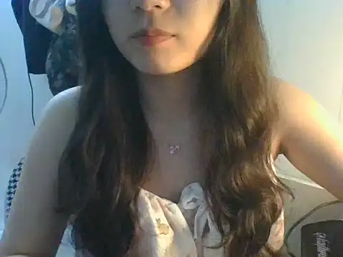 Snapshot of Linzly chatting on September 2025 03:45:01 PM Linzly online show from September 2025 03:45:01 PM