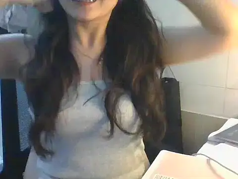 Snapshot of Linzly chatting on October 2025 05:00:01 PM Linzly online show from October 2025 05:00:01 PM