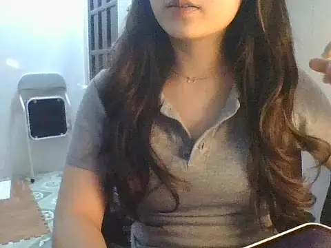 Snapshot of Linzly chatting on October 2025 02:56:01 AM Linzly online show from October 2025 02:56:01 AM