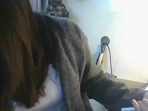 Snapshot of Linzly chatting on November 2025 02:22:02 AM Linzly online show from November 2025 02:22:02 AM