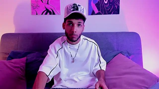 Thiagoferreti online show from June 2026 03:40:01 AM