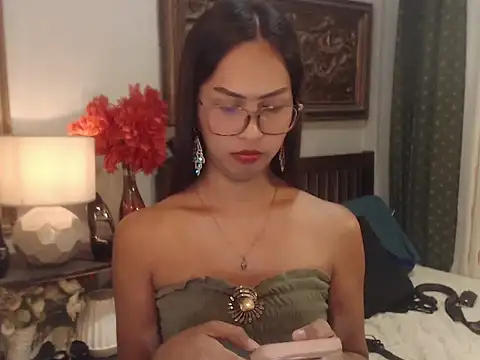 Snapshot of Nathalieheartt chatting on July 2026 02:13:01 PM Nathalieheartt online show from July 2026 02:13:01 PM