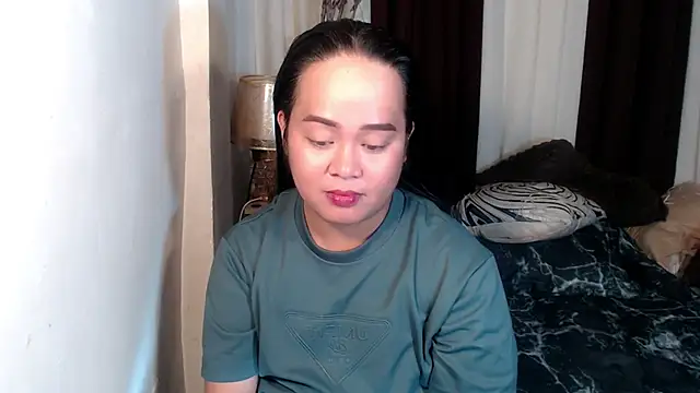 Snapshot of YourSweet-mich chatting on February 2026 05:27:01 AM YourSweet-mich online show from February 2026 05:27:01 AM