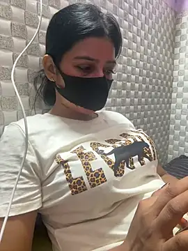 Hot Jaanvi  online show from May 2026 04:49:02 PM