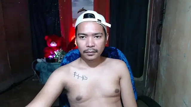 Snapshot of MANIACasianX chatting on March 2026 08:13:02 PM MANIACasianX online show from March 2026 08:13:02 PM