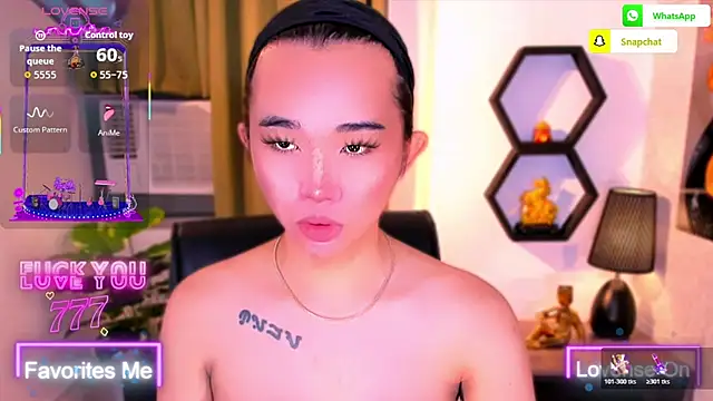 Snapshot of TriciaCumLoader chatting on March 2026 05:23:02 PM TriciaCumLoader online show from March 2026 05:23:02 PM