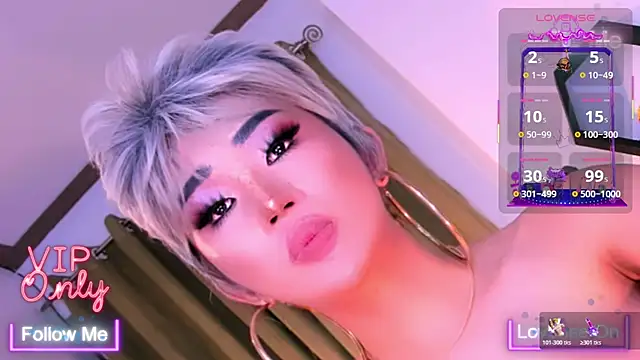 Snapshot of TriciaCumLoader chatting on April 2026 07:35:01 AM TriciaCumLoader online show from April 2026 07:35:01 AM