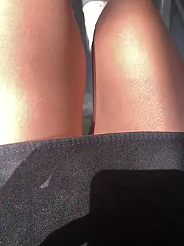 Snapshot of Ori-Lynk chatting on September 2025 04:24:01 AM Ori-Lynk online show from September 2025 04:24:01 AM