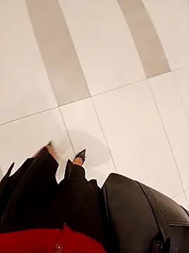 Snapshot of Ori-Lynk chatting on October 2025 05:05:01 AM Ori-Lynk online show from October 2025 05:05:01 AM