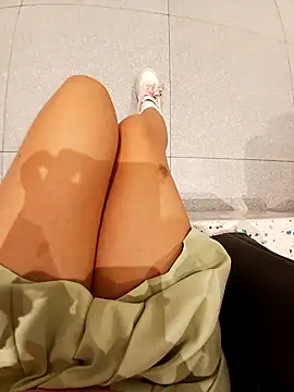 Snapshot of Ori-Lynk chatting on October 2025 08:04:01 AM Ori-Lynk online show from October 2025 08:04:01 AM