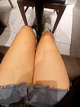 Snapshot of Ori-Lynk chatting on January 2026 04:25:01 AM Ori-Lynk online show from January 2026 04:25:01 AM