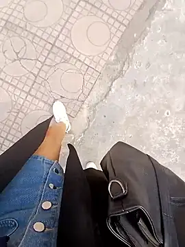 Snapshot of Ori-Lynk chatting on January 2026 04:07:02 AM Ori-Lynk online show from January 2026 04:07:02 AM