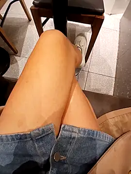 Snapshot of Ori-Lynk chatting on February 2026 05:00:02 AM Ori-Lynk online show from February 2026 05:00:02 AM