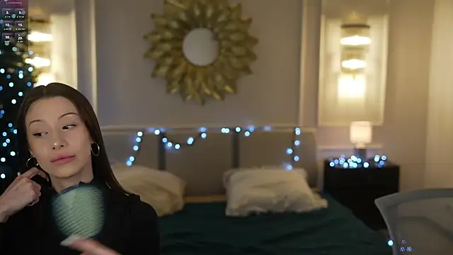 Selena Glow online show from December 2025 12:17:01 AM