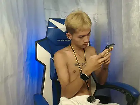 riks tyler online show from November 2025 08:53:02 PM