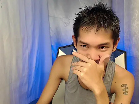 Snapshot of riks_tyler chatting on May 2026 12:12:01 PM riks tyler online show from May 2026 12:12:01 PM