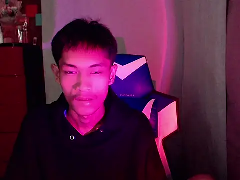 riks tyler online show from July 2026 04:03:01 PM