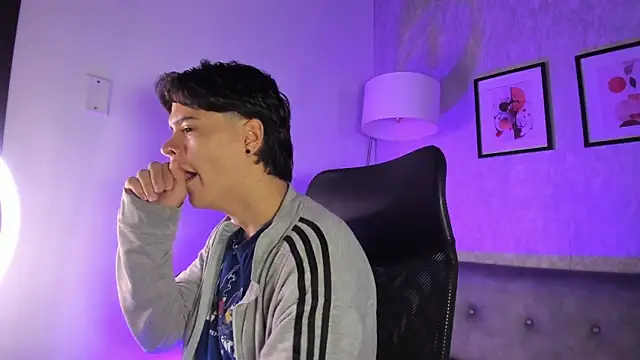 BenitoSaenz online show from September 2025 12:08:02 PM