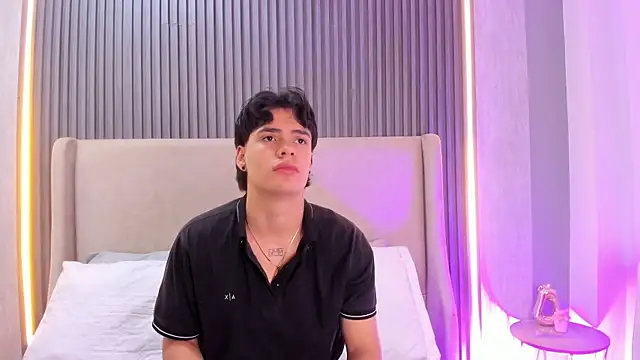 BenitoSaenz online show from November 2025 12:05:02 PM