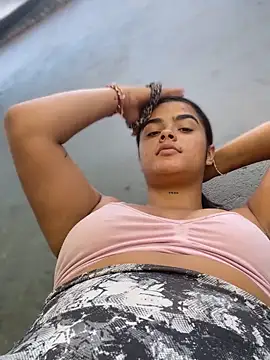 Kaily Sweet16 online show from September 2025 02:29:02 PM