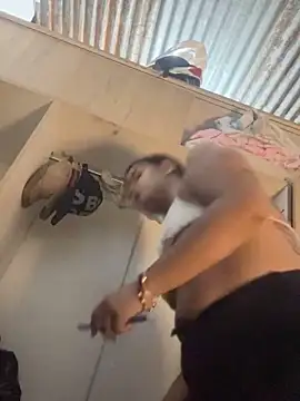 Kaily Sweet16 online show from April 2026 11:30:02 PM