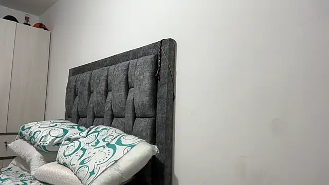 Snapshot of Sophia_copper chatting on September 2025 03:39:01 AM Sophia copper online show from September 2025 03:39:01 AM