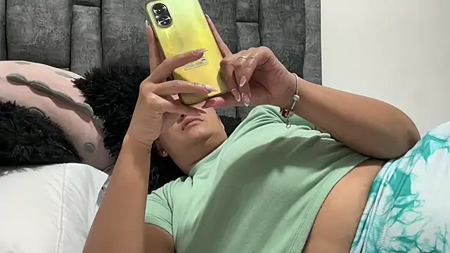 Snapshot of Sophia_copper chatting on September 2025 03:55:02 AM Sophia copper online show from September 2025 03:55:02 AM