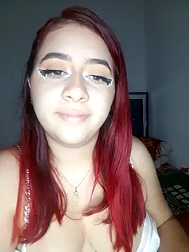 Snapshot of Chloe_Sky_love chatting on October 2025 06:43:01 AM Chloe Sky love online show from October 2025 06:43:01 AM