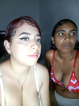 Snapshot of Chloe_Sky_love chatting on October 2025 04:21:01 AM Chloe Sky love online show from October 2025 04:21:01 AM