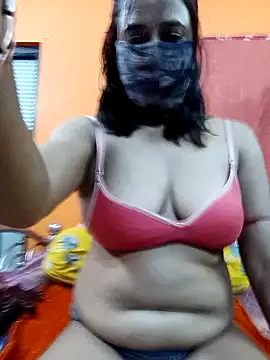 Hotpuja25 online show from November 2025 03:56:01 PM