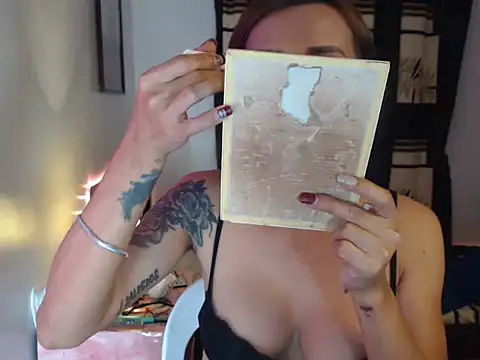 Snapshot of hottielicious_slut69 chatting on October 2025 12:17:02 PM hottielicious slut69 online show from October 2025 12:17:02 PM