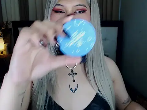 Snapshot of NaomiSmall chatting on September 2025 09:20:01 AM NaomiSmall online show from September 2025 09:20:01 AM