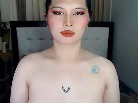 Snapshot of NaomiSmall chatting on September 2025 08:47:02 AM NaomiSmall online show from September 2025 08:47:02 AM