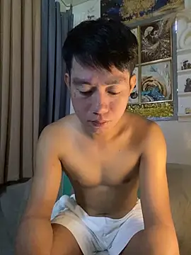 Snapshot of xshyboyx chatting on September 2025 03:28:01 AM xshyboyx online show from September 2025 03:28:01 AM