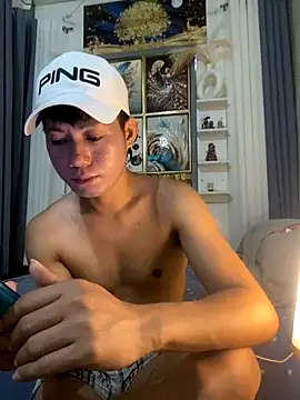 Snapshot of xshyboyx chatting on October 2025 01:50:01 AM xshyboyx online show from October 2025 01:50:01 AM