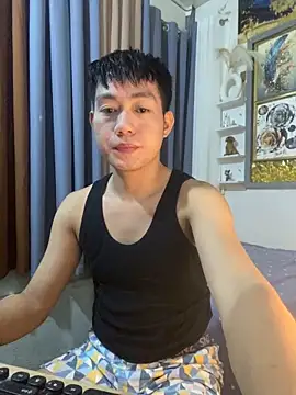 Snapshot of xshyboyx chatting on November 2025 01:00:02 PM xshyboyx online show from November 2025 01:00:02 PM