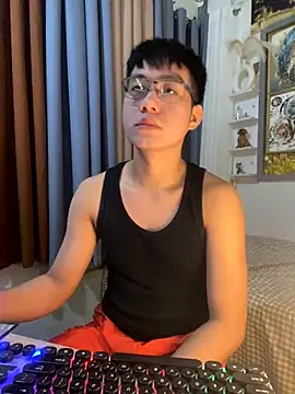 Snapshot of xshyboyx chatting on November 2025 02:55:02 AM xshyboyx online show from November 2025 02:55:02 AM
