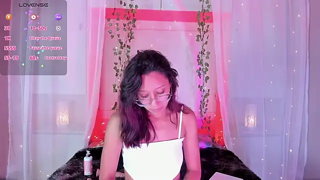 Snapshot of CamiGox chatting on February 2026 08:35:02 PM CamiGox online show from February 2026 08:35:02 PM