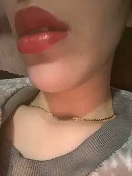 Snapshot of Mimisixo chatting on March 2026 05:12:01 PM Mimisixo online show from March 2026 05:12:01 PM