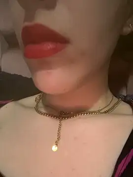 Mimisixo online show from May 2026 03:29:01 PM