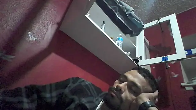 Cnutt310 online show from October 2025 12:48:02 PM